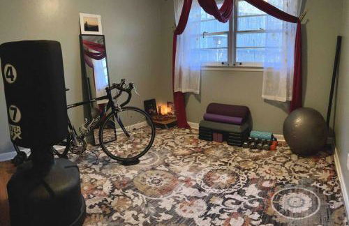 Happy Haven w hottub, Gym, & hammocks in West AVL - Foto 4