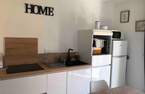 La Maisonnette T2 charmant jardin parking La Cadière d'Azur 1 à 4 personnes - Foto 5