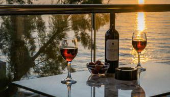 Black Rocks Luxury Seafront Beach Suite - Foto 1