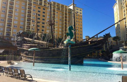 Lion King-themed condo near Disney, Sea World, Universal and OCCC with pool, spa, restaurants, shuttle, private balcony, and the BEST view of fireworks shows - Foto 30