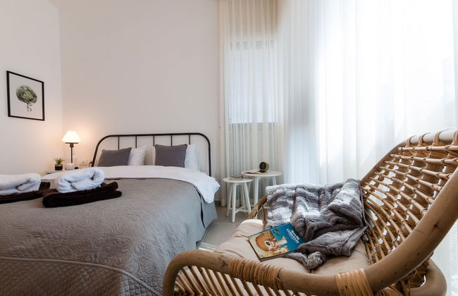 Artsy Modern Bright Apt in Bat Yam - Foto 6