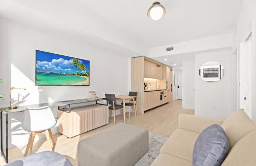 Prime Downtown Location - Amazing Amenities & Top Location - Foto 35