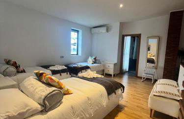 Villa en Valencia, piscina privada y metro 500m - Foto 46