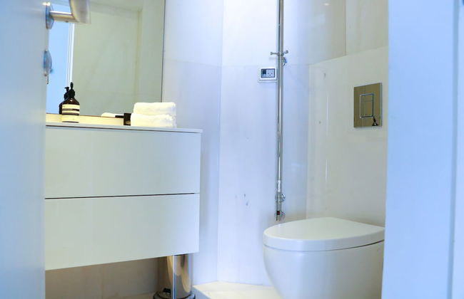 Luxurious Coastal Villa with Pool - Foto 74