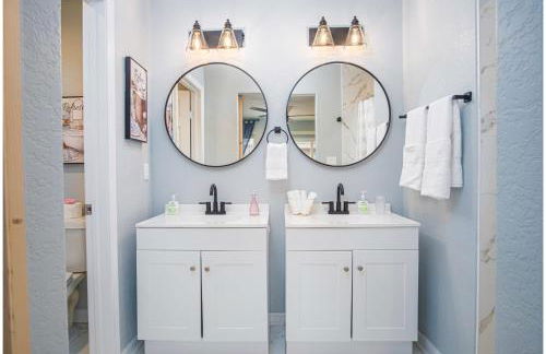 Spacious Delightful 4 BR/ 3 BA Close to Downtown - Foto 6