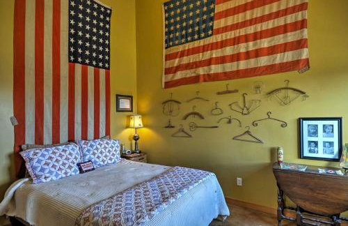 Solar-Powered Rocky Mountain Retreat for an Off-Grid Vacation in Colorado - Photo 10