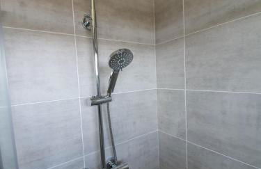 PREMIER - Kenilworth House - Photo 13