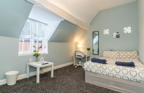 Airfield Manor - Photo 44