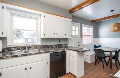 NEW Charming Home in the Heart of North Fargo - Foto 38