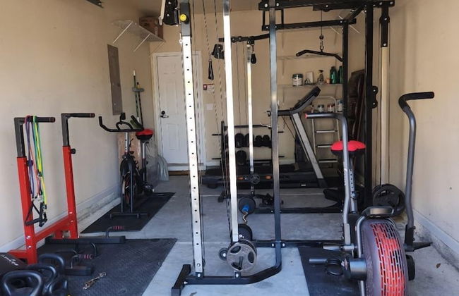 4 - Bed home, w/ Cali King Bed - 12 mins. to DTWN - Photo 53