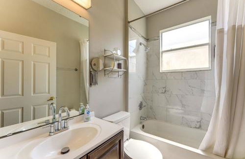 Walk to Tower Lake Family Home in Gated Community - Foto 19