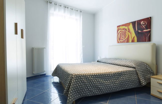 Eden Village - Photo 2