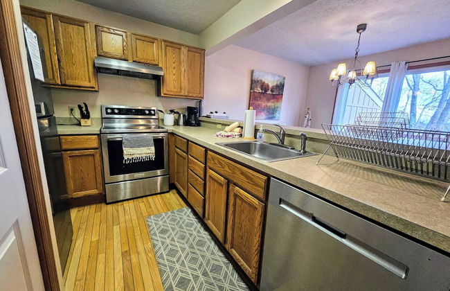 Summit Serenity by Avantstay Central Location w/ Mountain Views & Deck - Foto 20