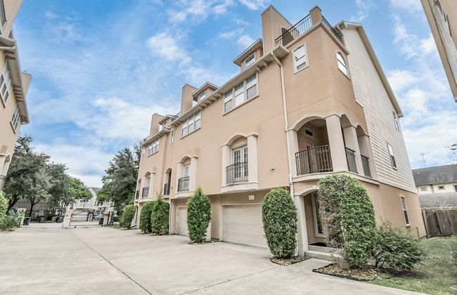 Lux Galleria Home-5BR Roof Deck - Foto 54