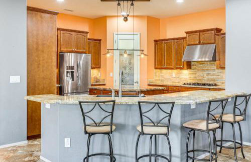 Backyard Oasis with Fire Pit Laveen Village Retreat - Foto 5