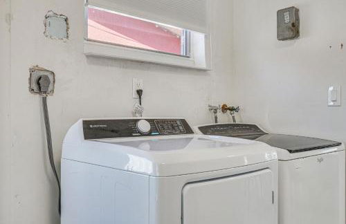 3 Mi to Hard Rock Stadium Home with Fenced-In Yard! - Photo 20