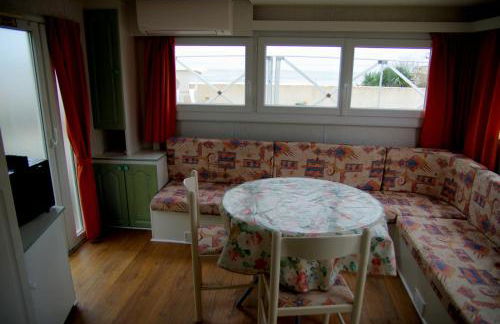 Mobil-home sur terrain privé bord de mer, parking privé - Foto 11