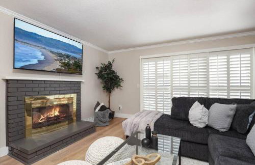 *DESIGNER East Bay Remodel Home* - Foto 6