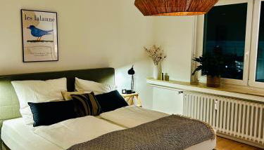 FeelsLikeHome - Wunderschöne und zentrale Wohnung mit Balkon&Parkplatz - Foto 3