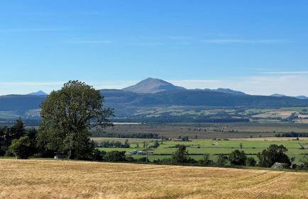 St Michael's - Photo 2