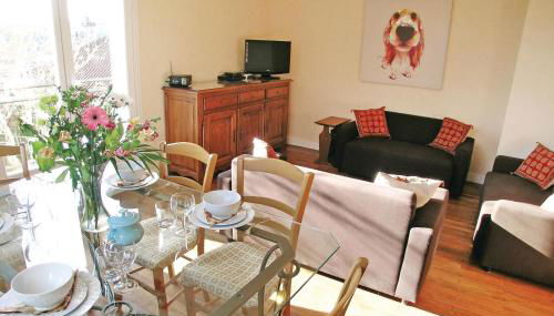 Awesome Home In Peyrat Le Château - Foto 2