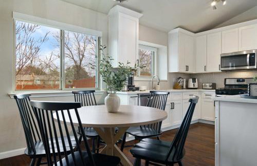 Pool, Games, King Suite 3BR Sleeps 9 - Foto 16