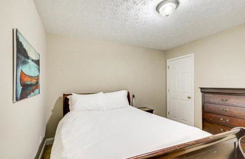 Remote Escape Lake Home with Dock in Sparta! - Foto 16