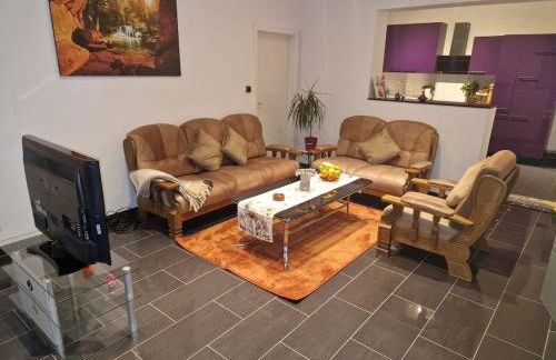 Zentrales City-Apartment mit Garage und Arbeitsplatz geeignet für Business und Familie - Foto 7