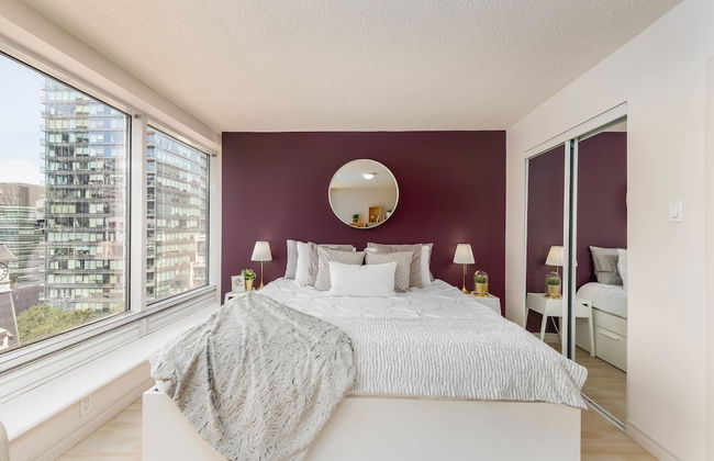 Corner Suite - Yonge & Bloor - Foto 5