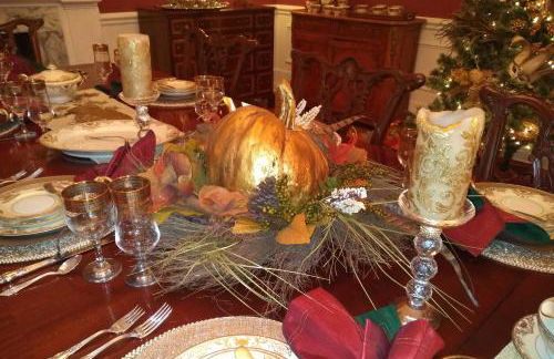 Historic Cedar Hill Mansion on Large Farm with Pool! - Foto 13