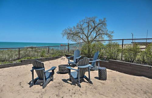 Lakefront Family Retreat with Grill Steps to Beach! - Foto 26