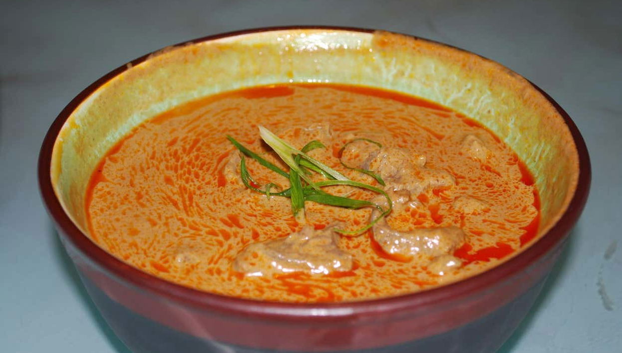 Learn how to prepare the famous Panang curry