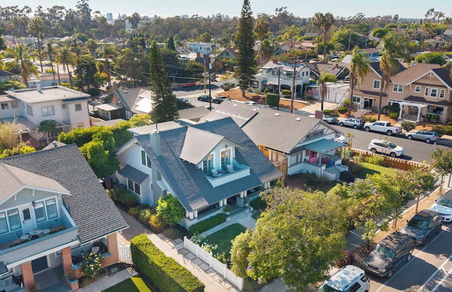 Luxe Backyard Oasis w/ Hot Tub Chic Design South Park Sanctuary - Foto 39