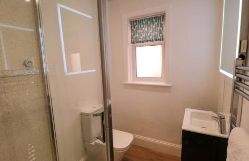 Field Cottage - Photo 17