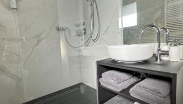 AP 3 - LIVING Apartment Houses - Foto 4, towels, Shower
