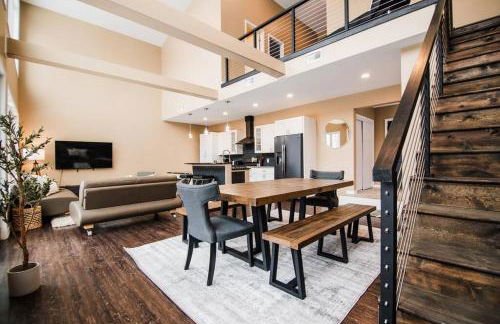 Modern Home of Style & Comfort! - Foto 11