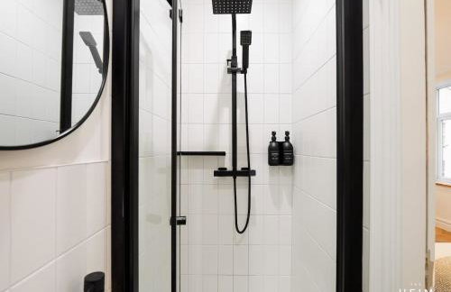 Herringbone at The Heim - Photo 30