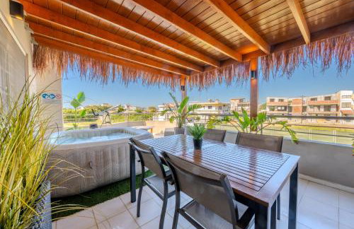 Coral Paradise Luxury Modern Family Villa with Jacuzzi, Pool View & Parking in Rhodes Island - Foto 6