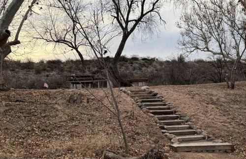 Cozy Creekside Cottage with Deck and Fire Pit in Camp Verde, Arizona - Foto 16