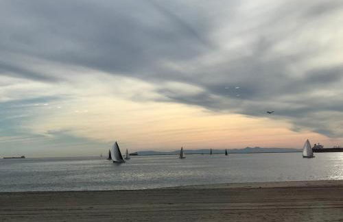 New Belmont Shore Retreat with free Parking Walk to Beaches - Foto 26