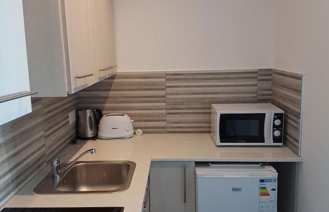 Melini Hotel Suites - Photo 19