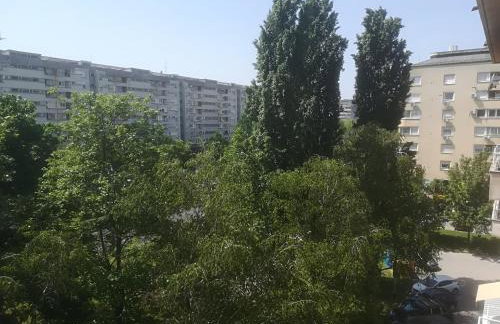 Meridian Apartment , 300m to Bus Terminal, Fast Wifi & Airport Transf - Photo 27