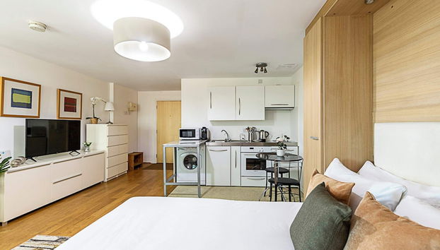 Modern Studio Apartment - St Georges Wharf - Foto 3, Habitación