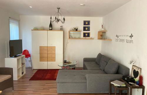 Ferienwohnung Happiness Schlafzimmer 2026 renoviert mit neuem Boxspringbett - Foto 1