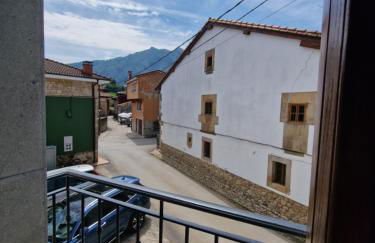 La Casona de Pascueru de POO DE CABRALES - Foto 46