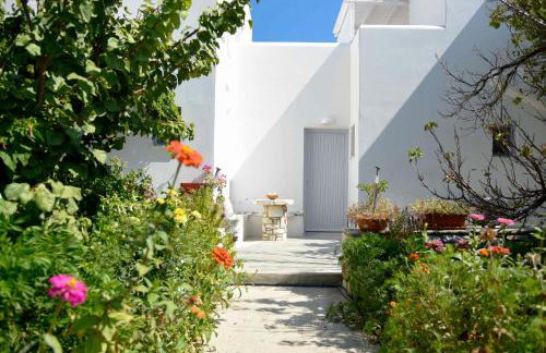 Flora & Agelos Studios - Paros - Foto 8
