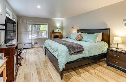 Port Angeles Abode with Yard and Guest House! - Foto 12