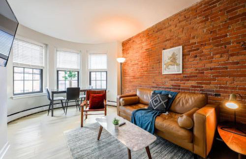 Bright and Cozy Studio Apartment - Foto 1