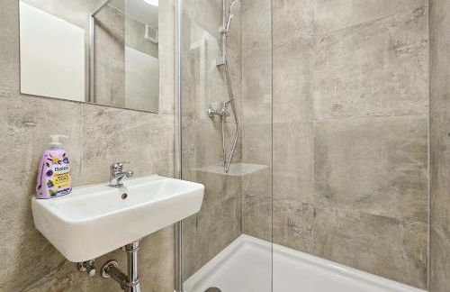 Tolstov Apartments - 3 , 4 and 5 Room Apartments - 20 Min zur Messe DUS - Foto 56