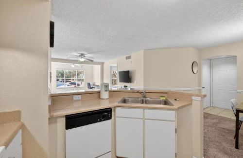 Bright & Comfy 2BR Home Away - Foto 13